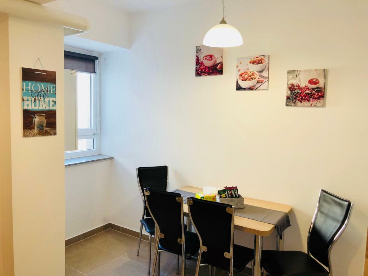 Eme Apartments Braşov Buitenkant foto