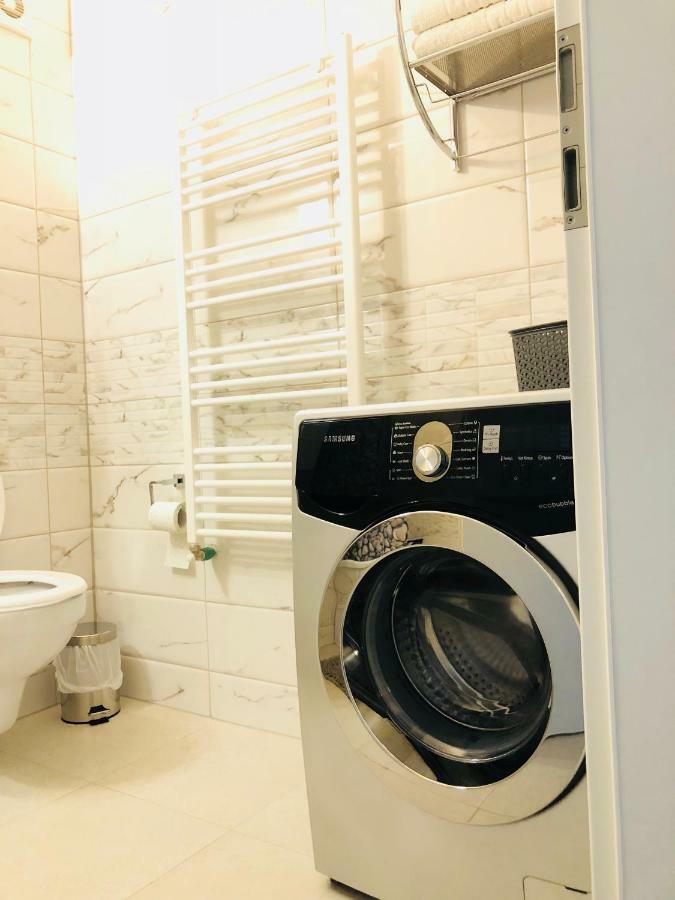 Eme Apartments Braşov Buitenkant foto