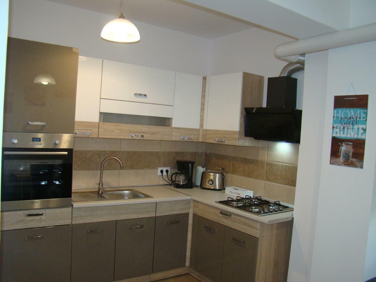Eme Apartments Braşov Buitenkant foto