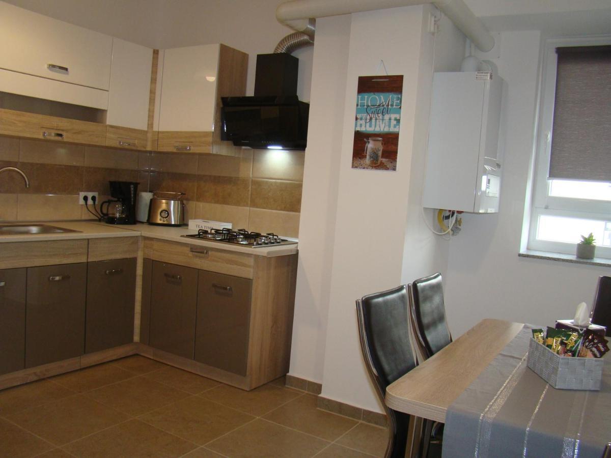 Eme Apartments Braşov Buitenkant foto
